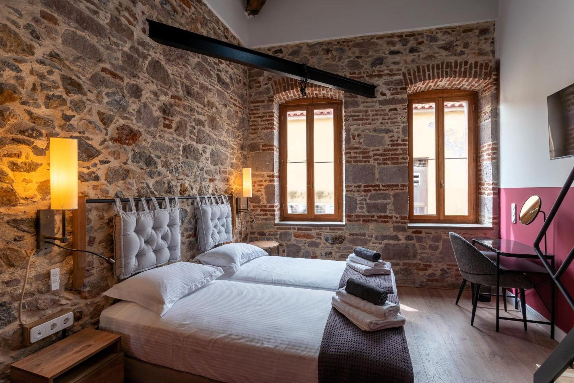 Albergue Issa Lesvos Mytilíni Exterior foto