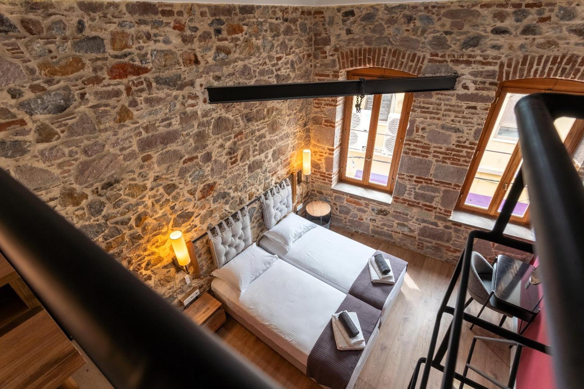 Albergue Issa Lesvos Mytilíni Exterior foto