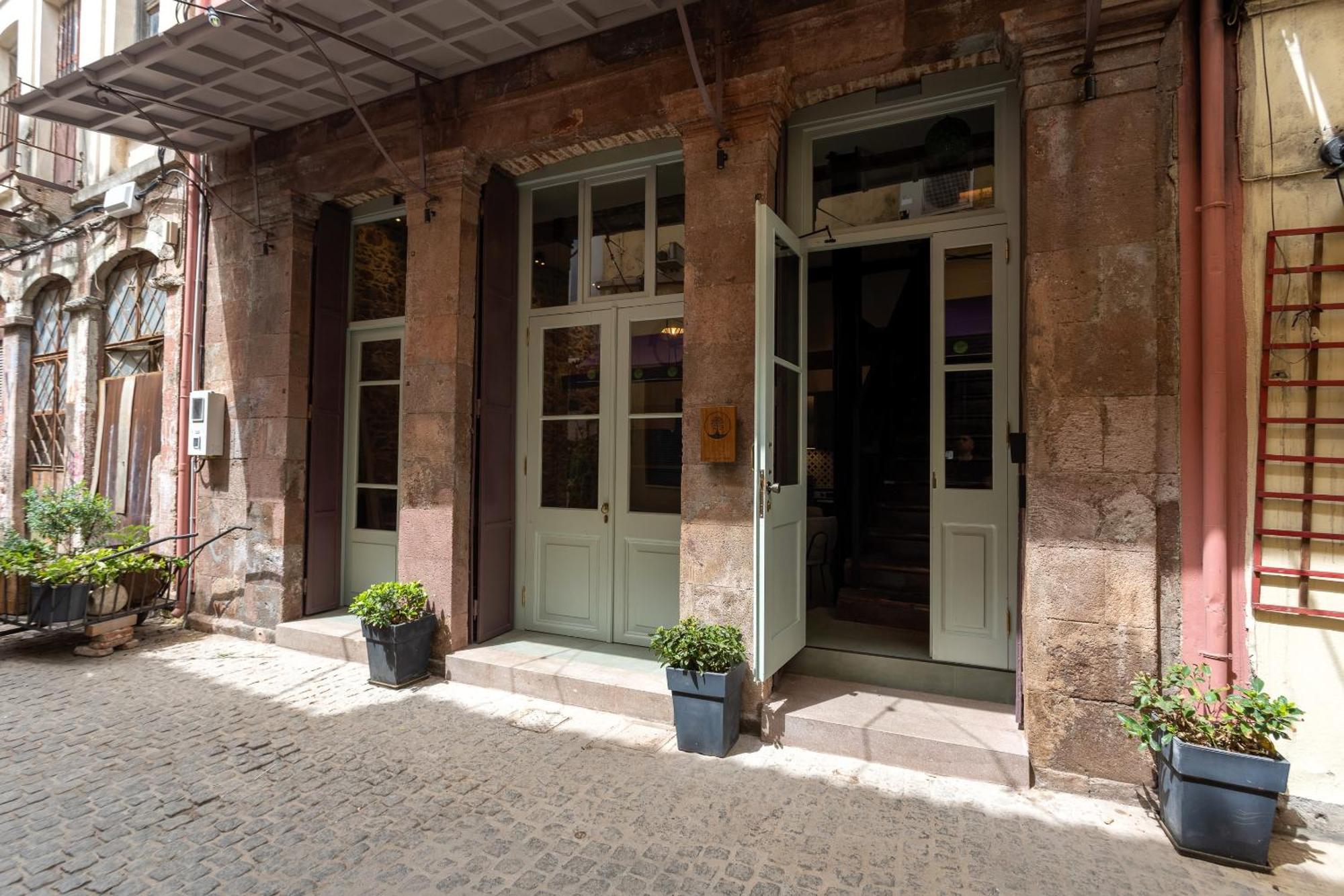 Albergue Issa Lesvos Mytilíni Exterior foto