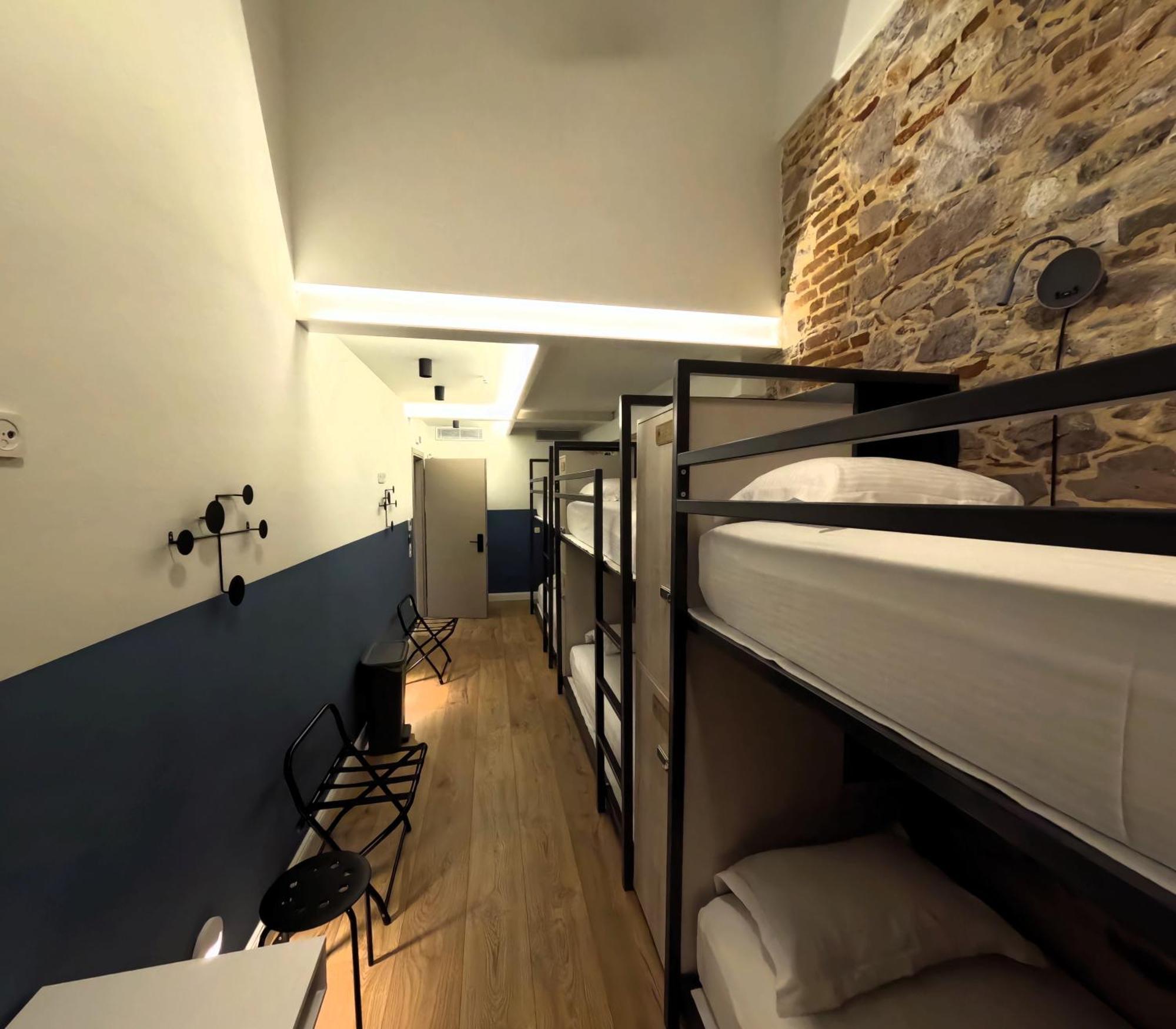Albergue Issa Lesvos Mytilíni Exterior foto
