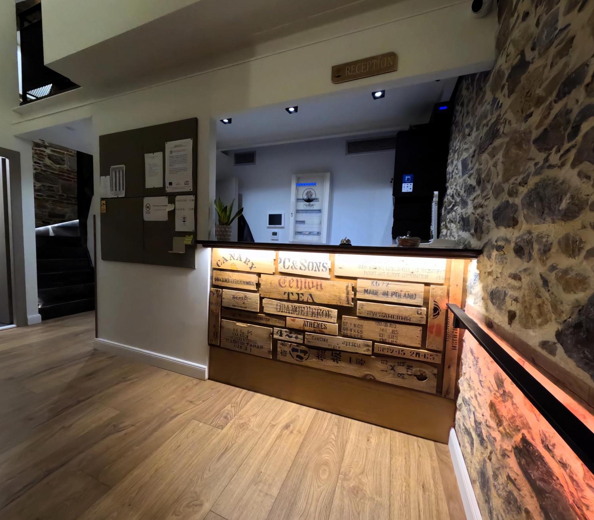 Albergue Issa Lesvos Mytilíni Exterior foto